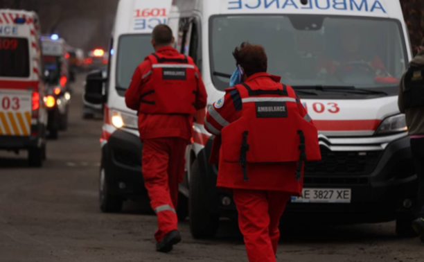 У лікарнях Дніпра залишаються 30 постраждалих внаслідок вчорашньої атаки по місту: 10 людей у важкому стані