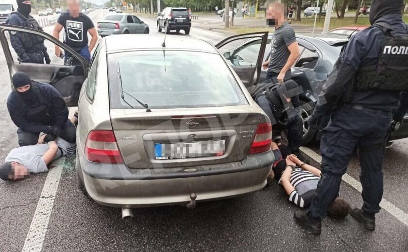 В Днепре задержали вооруженную банду ворюг, терроризировавших три области