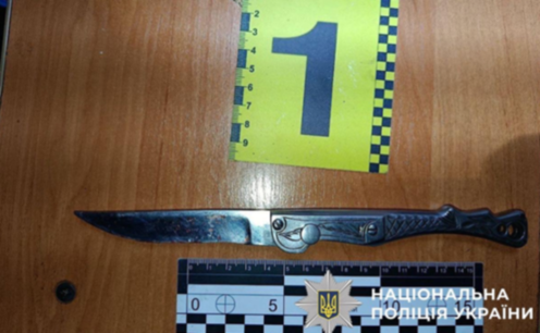 Вдарив ножем через ревнощі: слідчі Дніпра повідомили про підозру 47-річному містянину