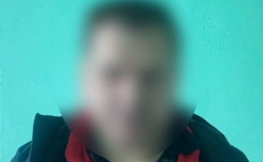 Безконтактні покупки за чужий рахунок: слідчі Дніпра повідомили про підозру зловмиснику