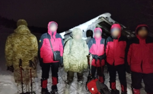 П’ять діб блукав у засніжених горах аби втекти з України: прикордонники врятували дніпрянина