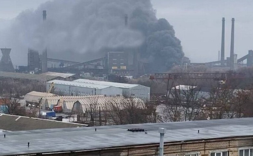 У Дніпрі сталася пожежа в районі коксохімічного заводу