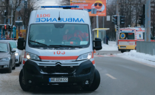 У Дніпрі сталася ДТП за участю Skoda та карети швидкої допомоги: подробиці