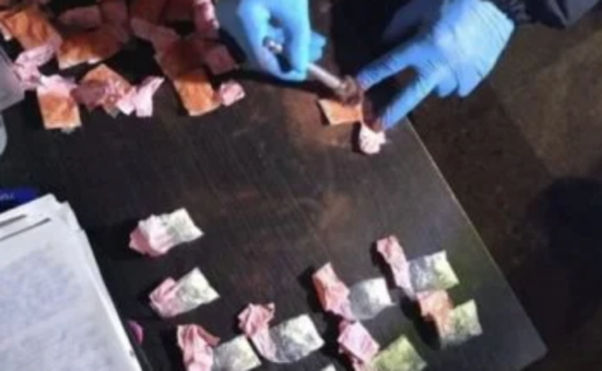 На вокзалі Дніпра затримали 21-річного наркокурʼєра з Одещини