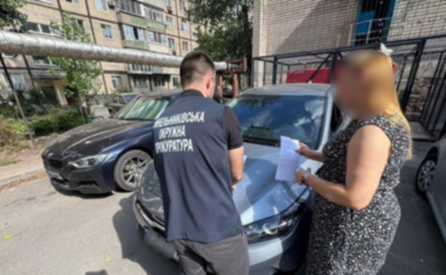 У Дніпрі викрили схему фіктивного багатодітного батьківства для втечі з країни: послугою скористалися 25 чоловіків