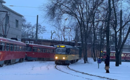 Відсьогодні у Дніпрі скорочують кількість електротранспорту: подробиці