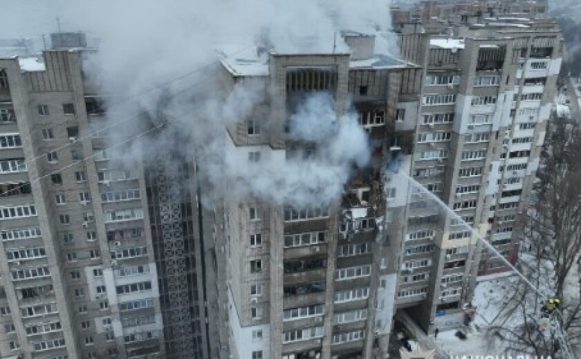Атака ударних безпілотників на місто Дніпро: є постраждалі: поліція працює на місцях ворожих ударів