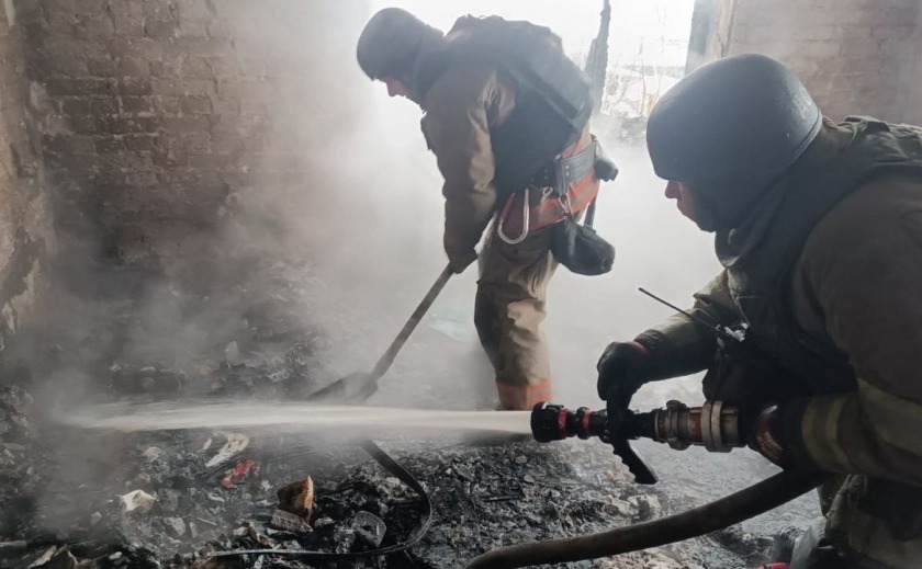Ворожі атаки на Дніпропетровщину 22 січня: поранена жінка, пошкоджені будинки