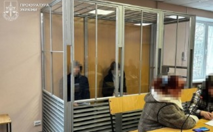 Жорстоко побили військового ЗСУ та все знімали на телефони: у Дніпрі повідомлено про підозру двом неповнолітнім