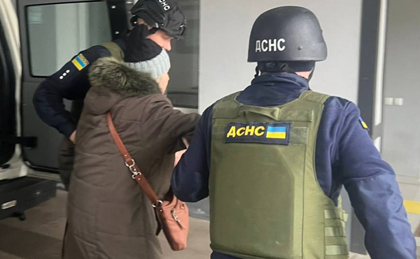 Внаслідок артобстрілу постраждала 73-річна жінка: безпекова ситуація на Дніпропетровщині станом на вечір 26 лютого