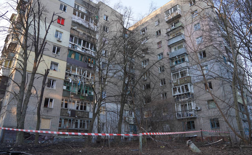 «Уламки влучили у стіну над ліжками, де спали діти»: у Дніпрі через атаку дронів постраждали 10 людей
