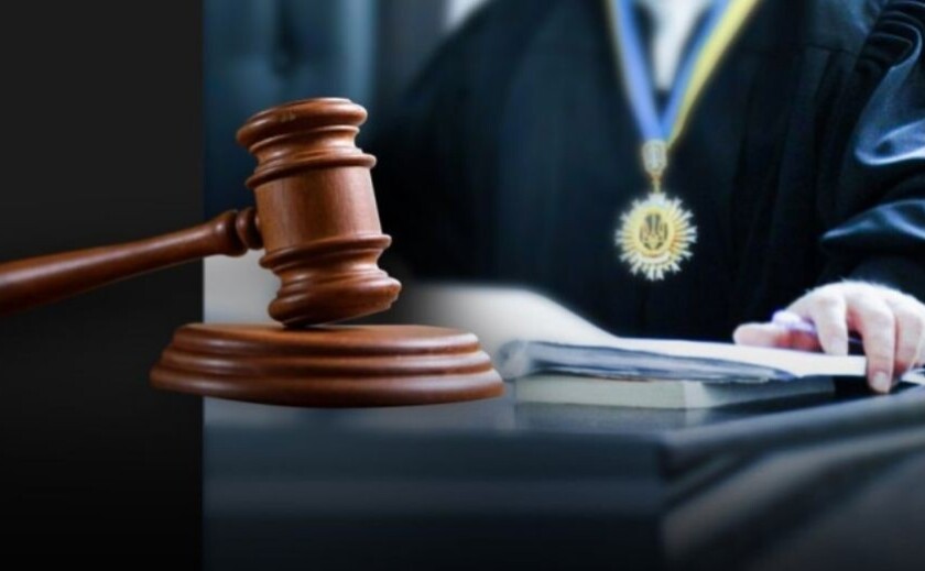 Суд взяв під варту експрокурора з Дніпропетровщини із заставою понад 1 мільйон гривень