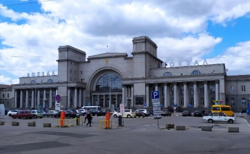 Через безпекову ситуацію низка електричок на Дніпропетровщині рухається поза графіком