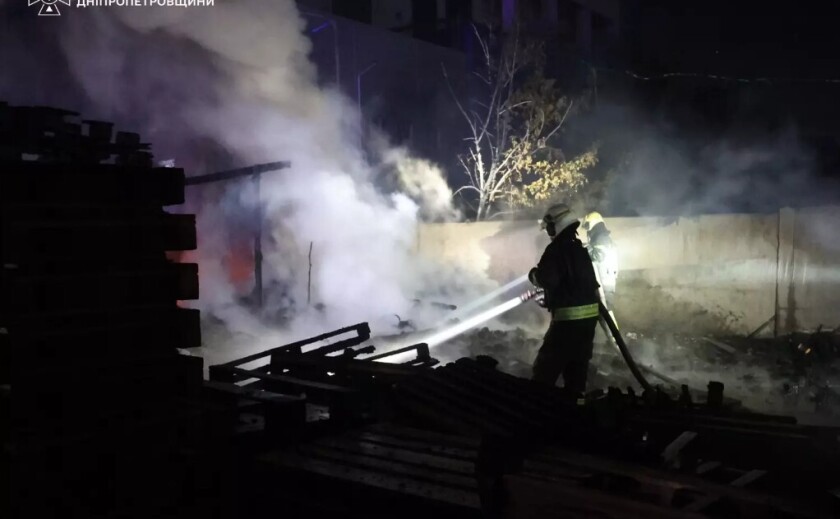 Ворог зруйнував ТРЦ у Дніпровському районі