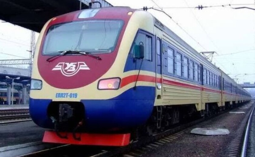 Через безпекову ситуацію на Дніпропетровщині затримується низка приміських поїздів