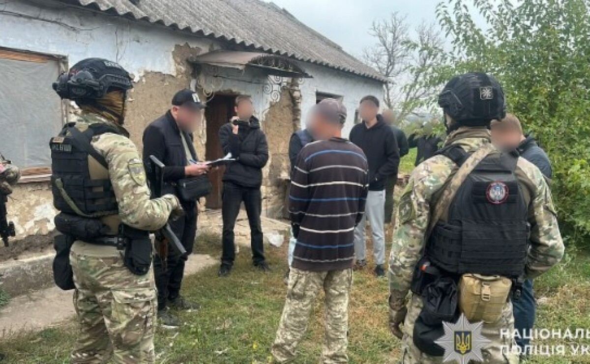 Работники уголовного розыска Днепра разыскали и задержали подозреваемого в жестоком убийстве женщины