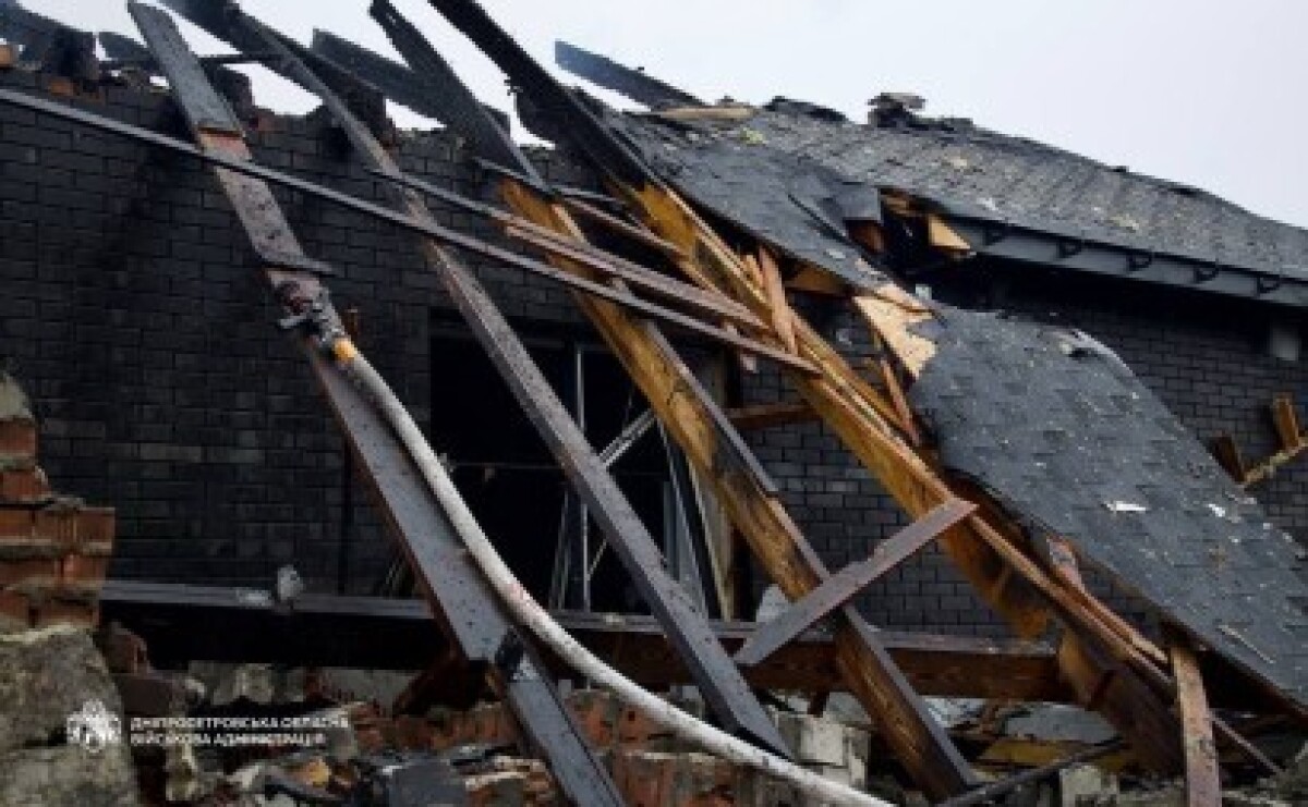 Росіяни вдарили по Дніпру: пошкоджено 11 осель