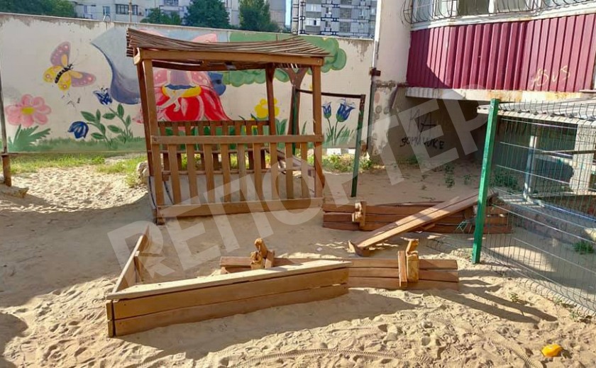 Днепряне в гневе! Подонки раскурочили детскую площадку