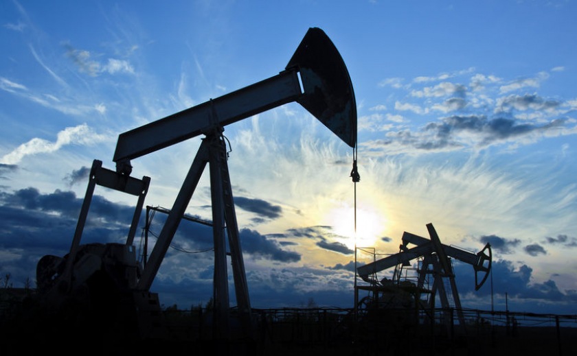 Нефть продолжает дешеветь, но стоимость проезда не снижается