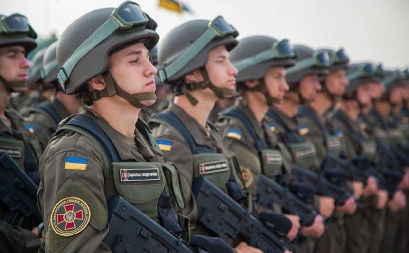В Украине служба в армии отменяется
