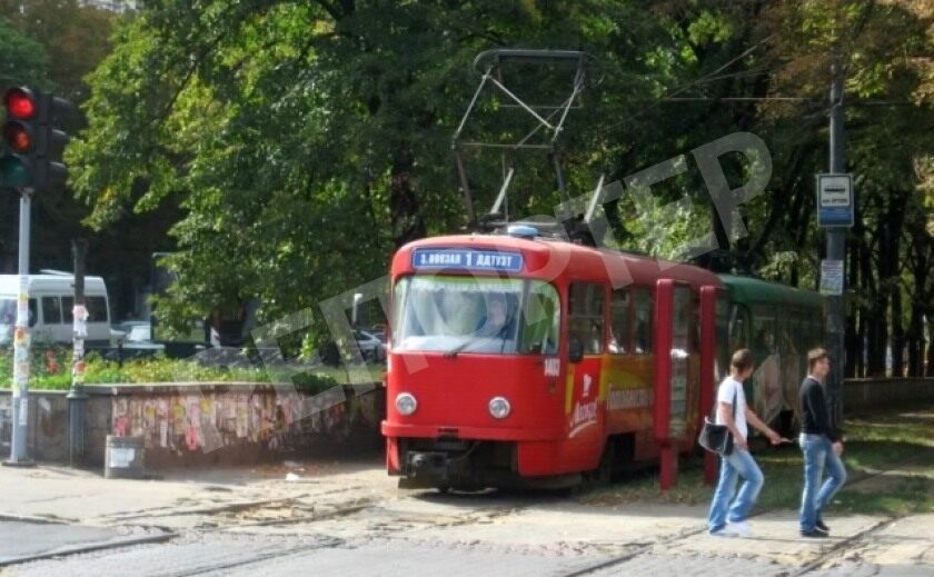 В Днепре трамвайную остановку адаптировали под маломобильных людей. Одну на весь город
