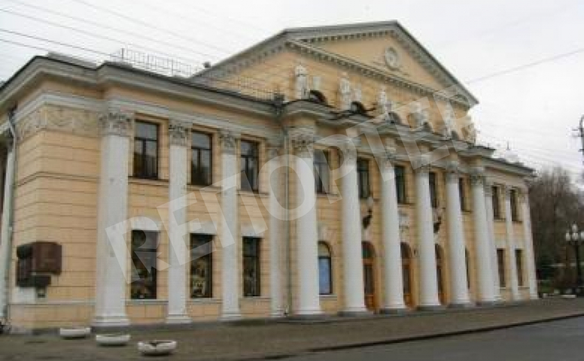 Днепровский театр открывает бархатный сезон