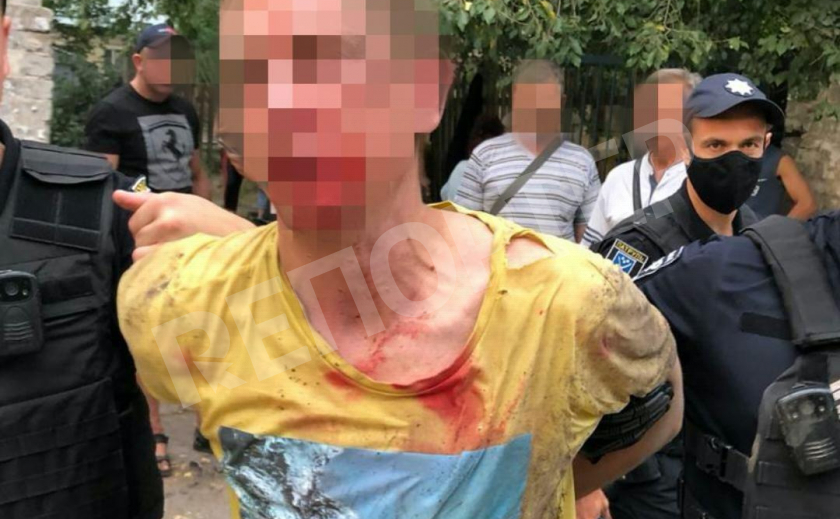 Днепровский ревнивец с гранатой едва не взорвал жилой дом на Амуре