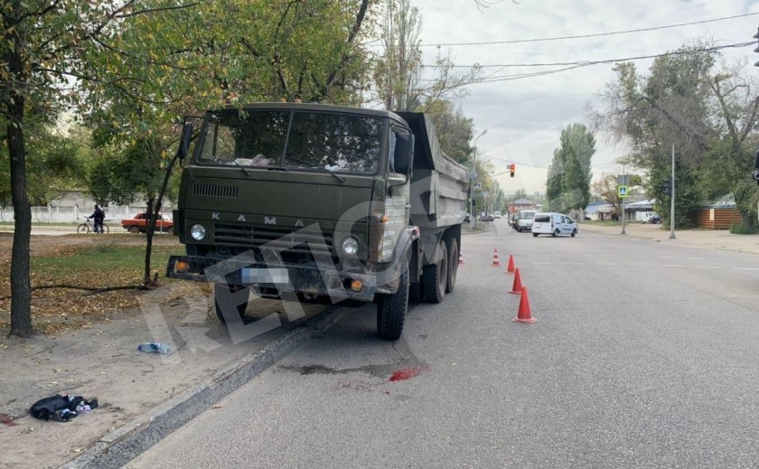 В Днепре «Камаз» сбил ребёнка В Днепре «Камаз» сбил ребёнка