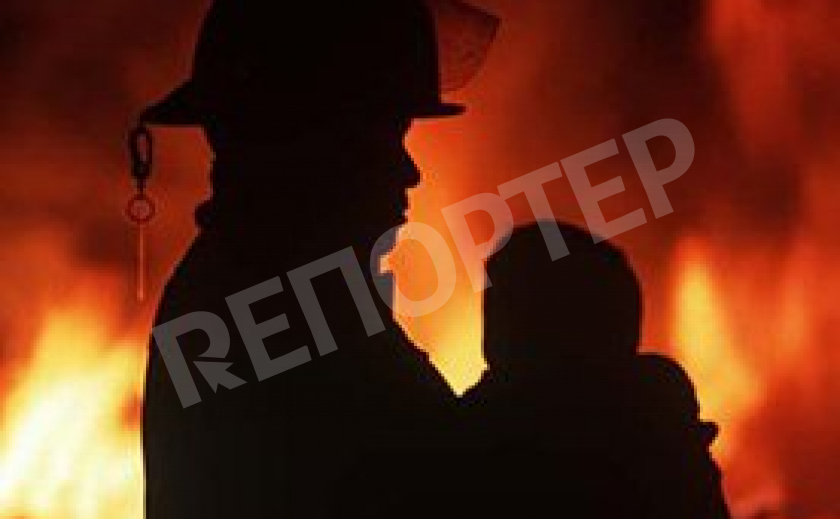 Загорелась шахта лифта. В Днепре пожарные спасли 10 взрослых и ребенка