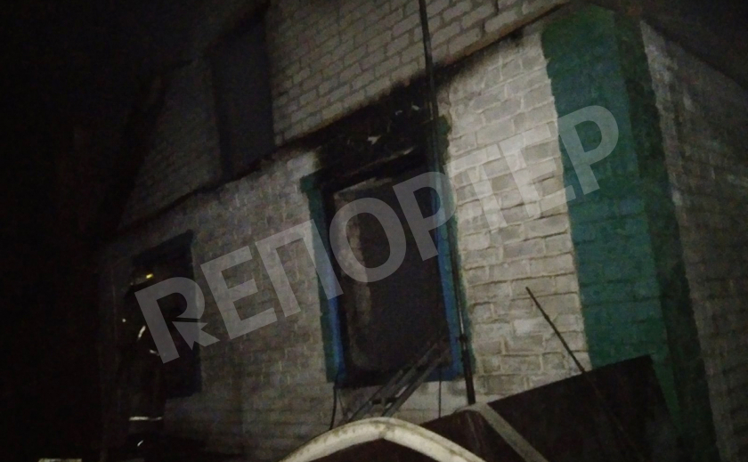 На Днепропетровщине под обломками сгоревшего дома нашли погибшую женщину